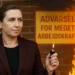 Socialdemokratiet og for meget arbejdskraft Mette holder en lighter i hånden
